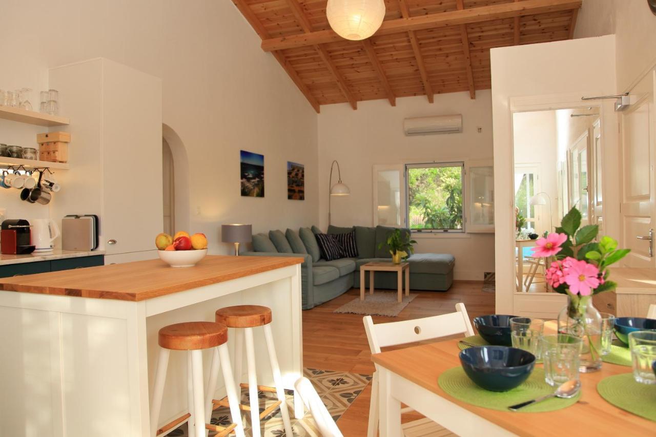 Blue Sky Cottage, Kanouli Beach Halikounas Exteriör bild